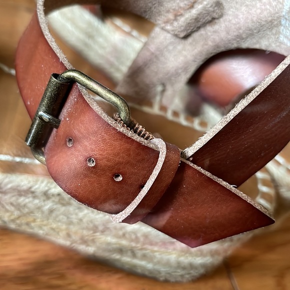 Tan Boho Espadrilles size 9 - Picture 5 of 6